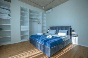 2BR apartment with 2 balconies in heart of the city